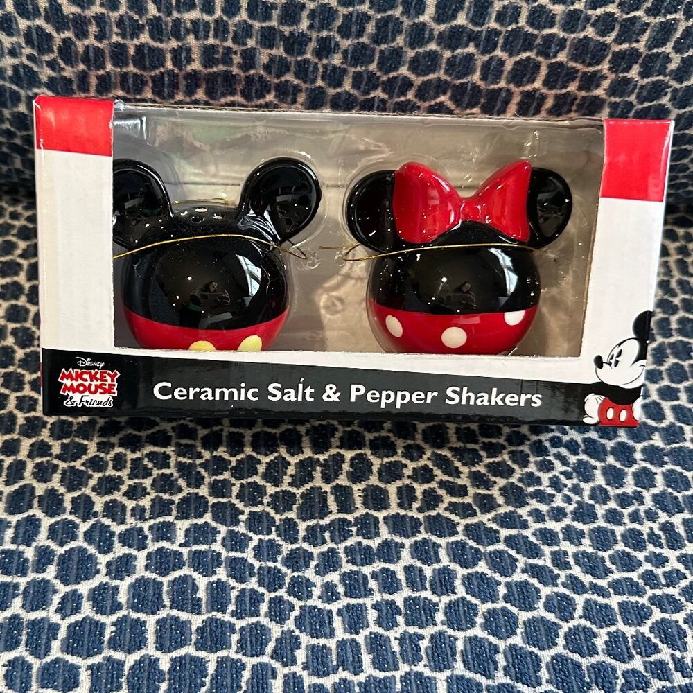 Disney Mickey and Minnie Salt and Pepper Shakers